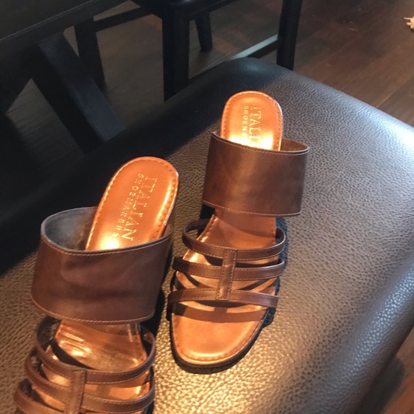 Brown Leather sandals - Picture 2 of 3